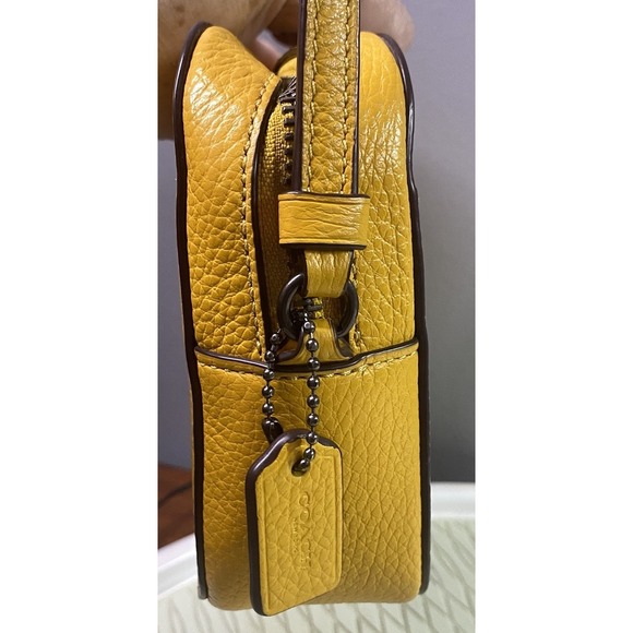 COACH Mustard Yellow Pochette 23a Womens Crossbody Purse 5.25x7.25x2" EUC - Picture 5 of 16